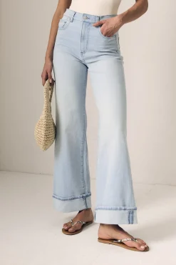 Column Jeans with Cuff