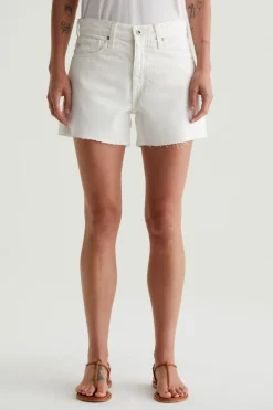 Halle Short