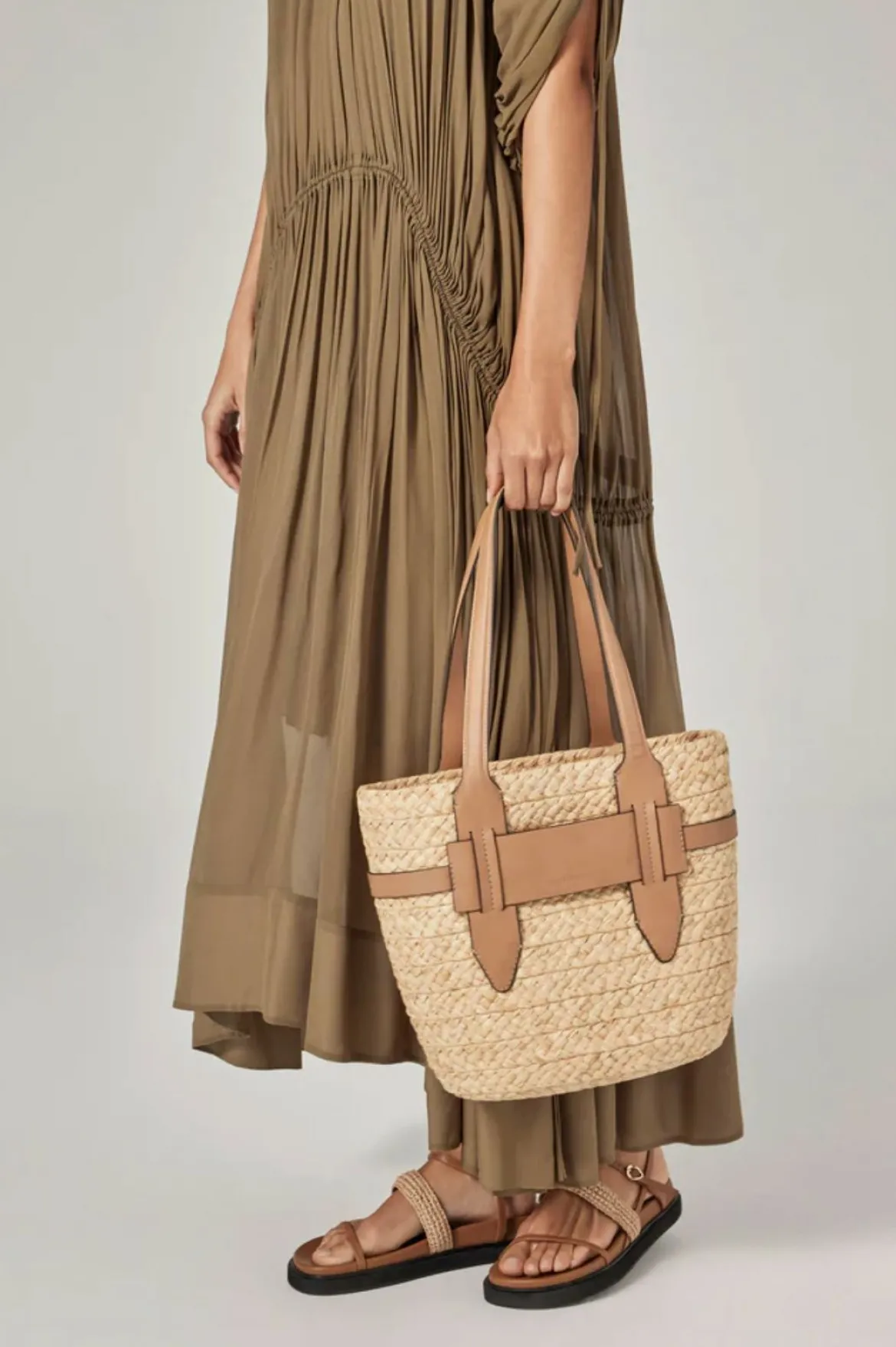 Lipari M Tote