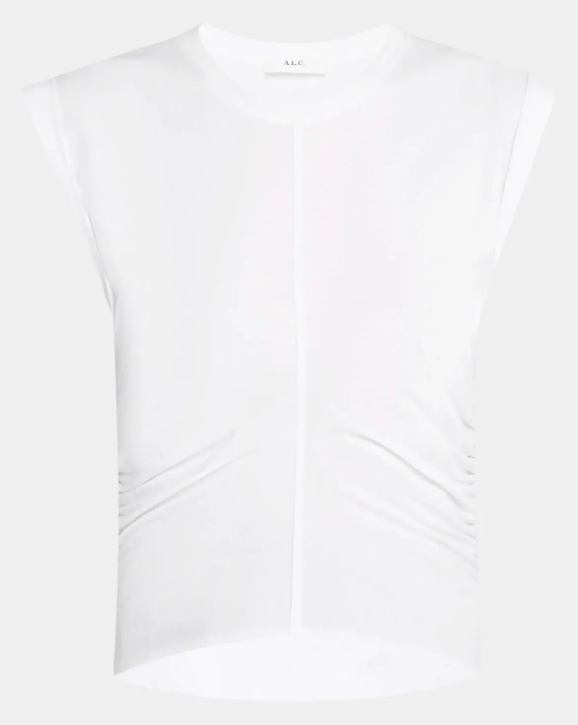 Nia Tee